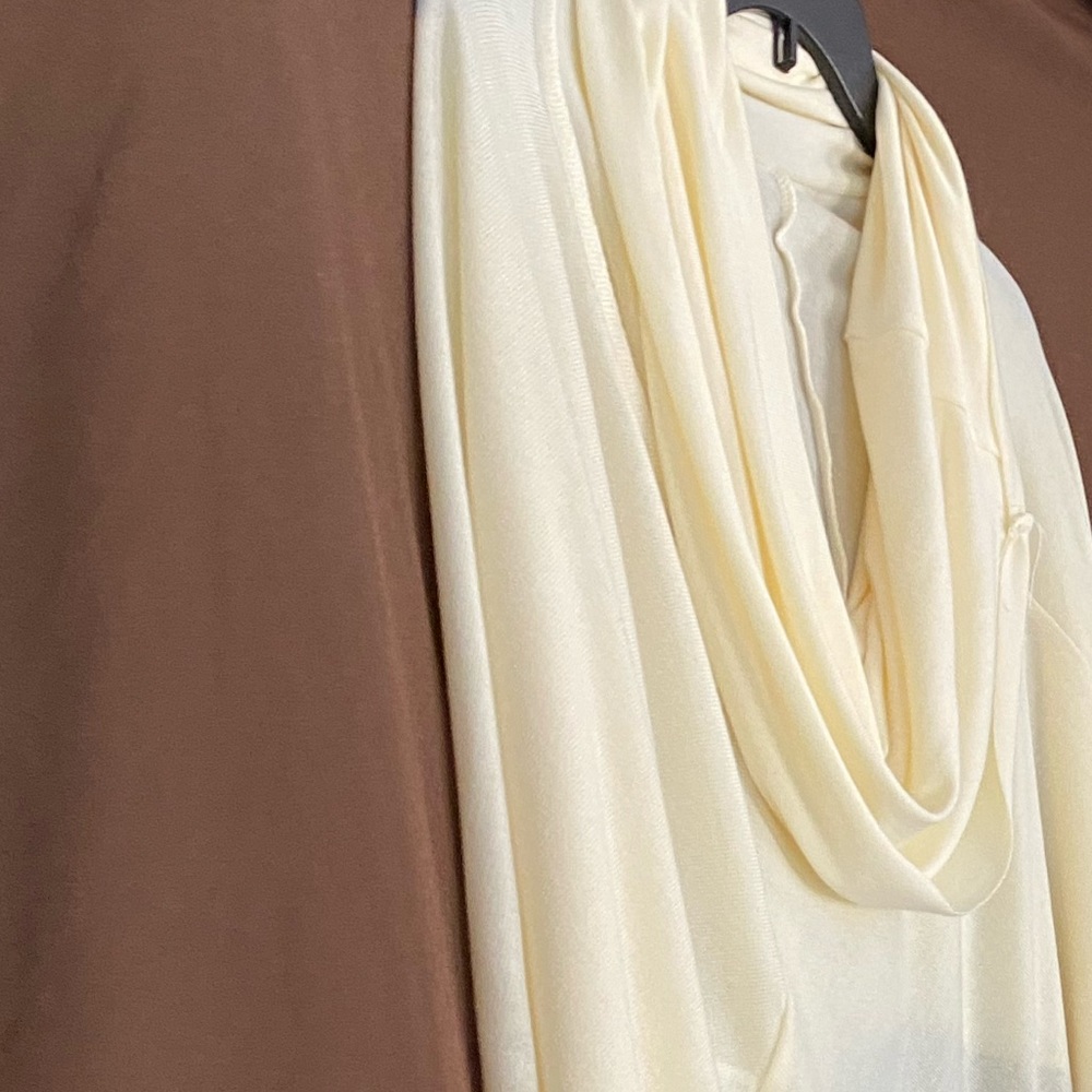 Sweater/shawl
